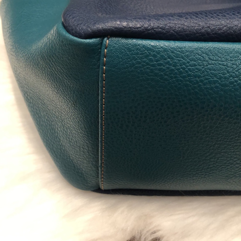 Relic tote - Picture 15 of 16